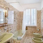 Villa In Collina Vista Mare